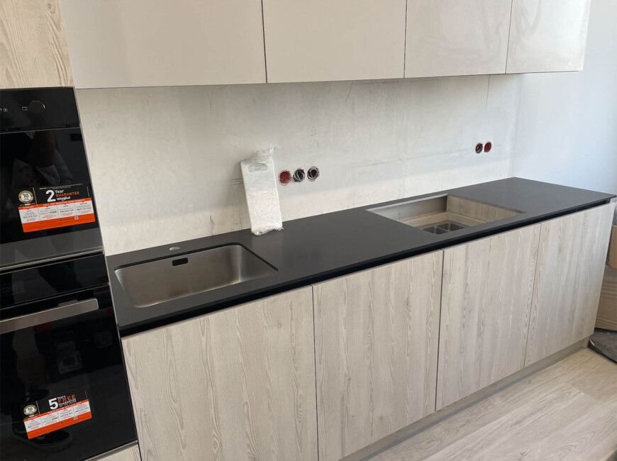 Искусственный кварцевый камень Atem Black 1105 — фото 4 — MAS — Modern Acrylic Stone
