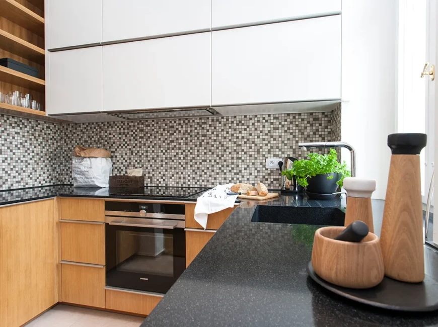 Штучний кварцовий камінь Technistone Granite Taurus Black — фото 3 — MAS — Modern Acrylic Stone