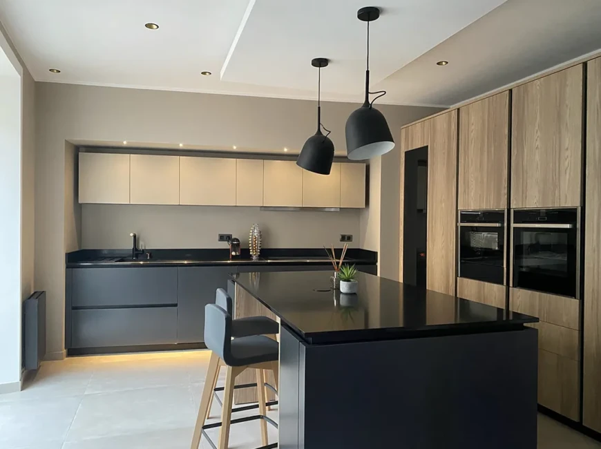 Штучний кварцовий камінь Technistone Granite Taurus Black — фото 6 — MAS — Modern Acrylic Stone