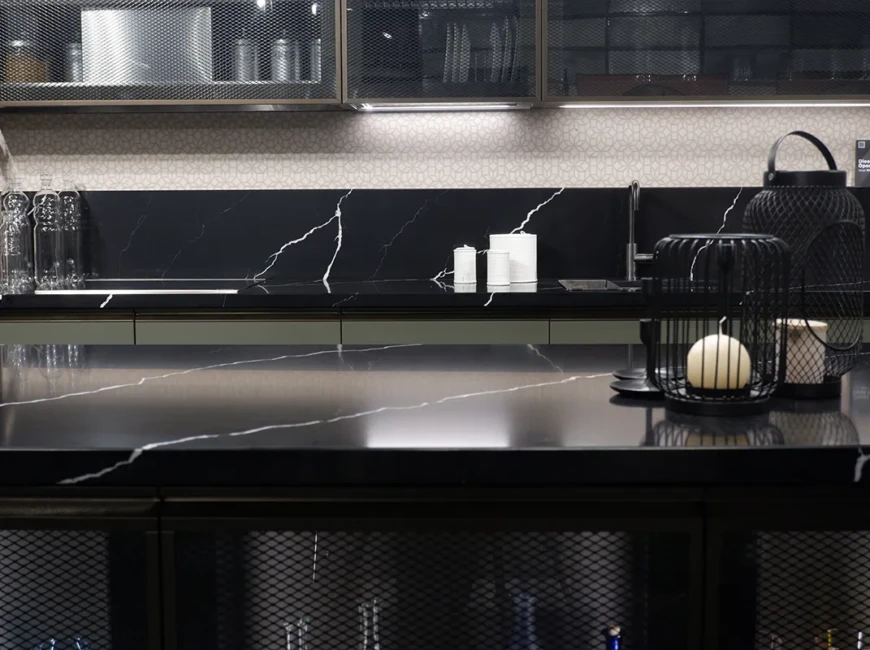 Искусственный кварцевый камень Vicostone BQ8740 Nero Marquina — фото 5 — MAS — Modern Acrylic Stone