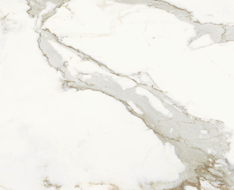 Широкоформатна керамогранітна плита Keralini Calacatta Light — фото 1 — MAS — Modern Acrylic Stone