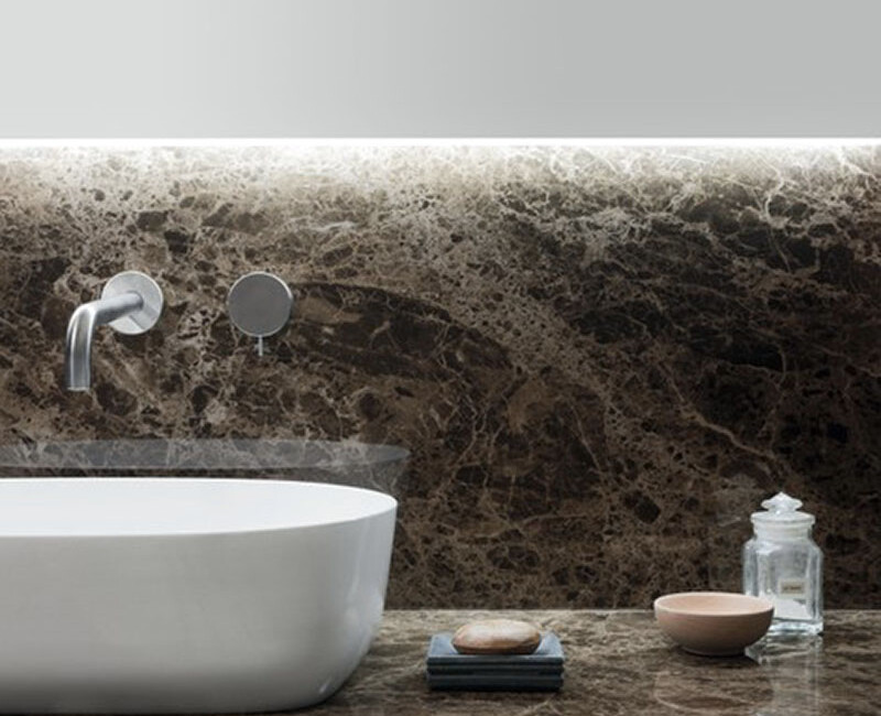 Широкоформатная керамогранитная плита Laminam I Naturali Emperador Extra — фото 3 — MAS — Modern Acrylic Stone