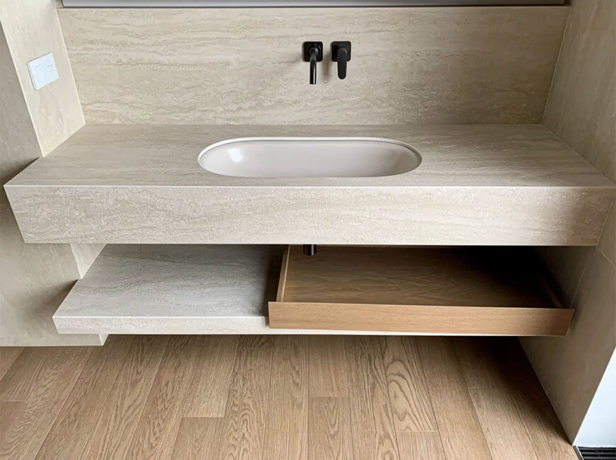 Широкоформатная керамогранитная плита Laminam I Naturali Travertino Romano — фото 3 — MAS — Modern Acrylic Stone