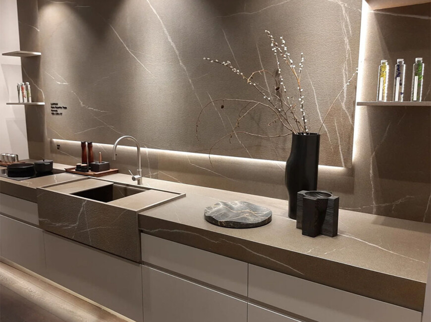 Широкоформатная керамогранитная плита Laminam In-Side Pietra Piasentina Taupe — фото 5 — MAS — Modern Acrylic Stone