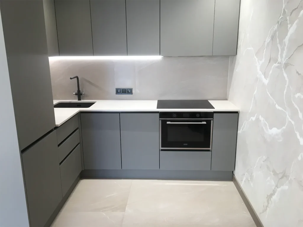 Кутова стільниця з кварцового агломерату Caesarstone 4023 Topus Concrete — фото 2 — MAS — Modern Acrylic Stone