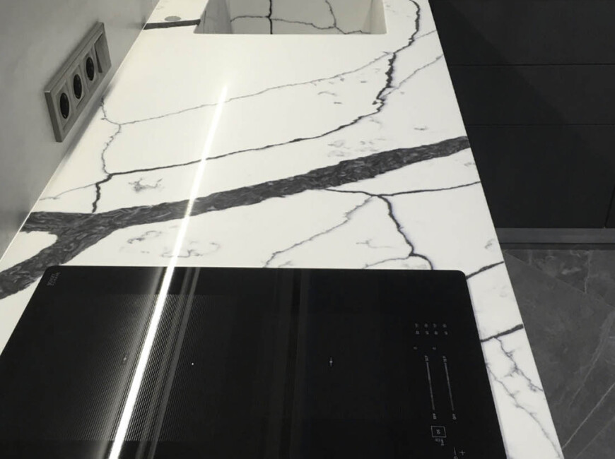 Г-образная столешница с двумя мойками из кварцевого агломерата Avant Quartz 7300 Калакатта Аяччо — фото 1 — MAS — Modern Acrylic Stone
