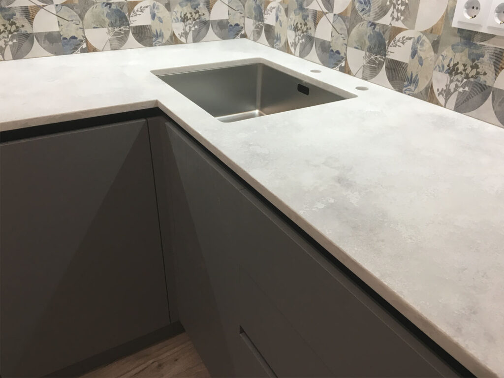 Кварцевая столешница для кухни Avant Quartz 8100 Мулен — фото 5 — MAS — Modern Acrylic Stone