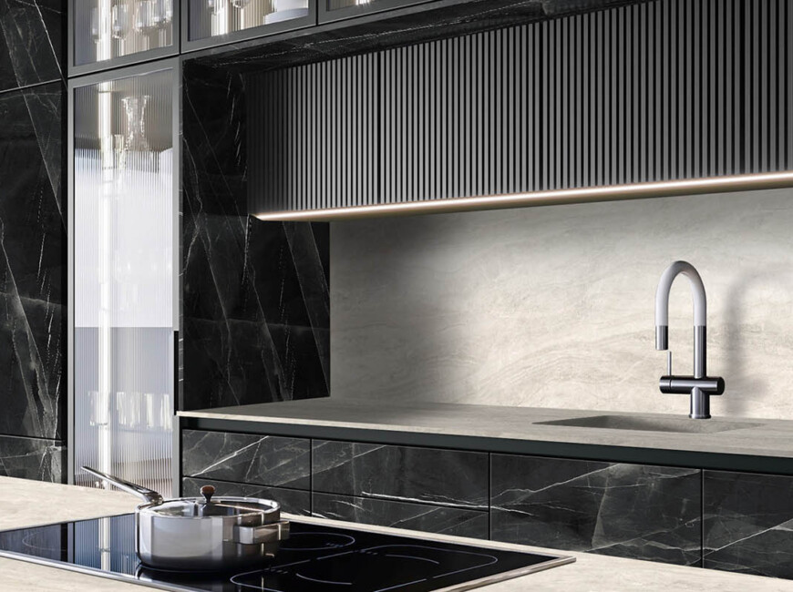 Широкоформатна керамогранітна плита Keralini Black Diamond — фото 4 — MAS — Modern Acrylic Stone