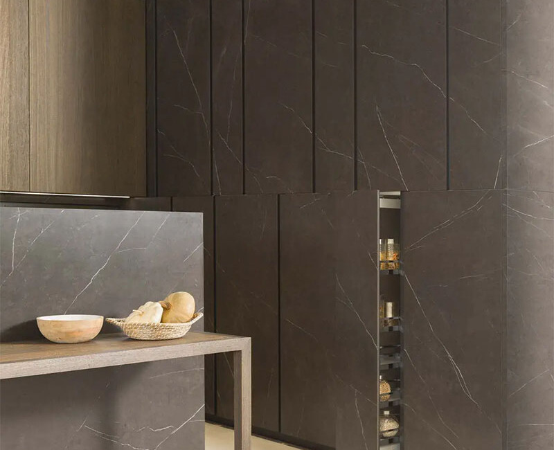 Широкоформатная керамогранитная плита Xtone Liem Dark — фото 5 — MAS — Modern Acrylic Stone