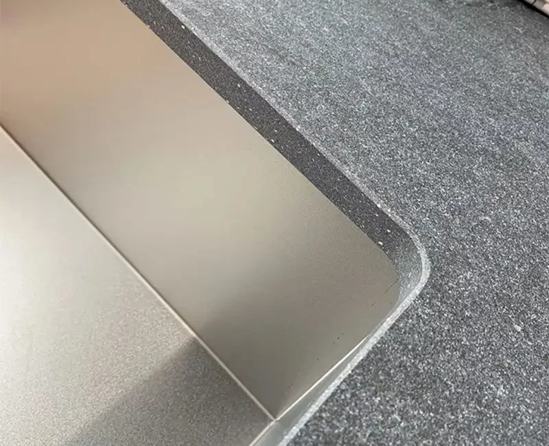 Широкоформатная керамогранитная плита Laminam In-Side Pietra di Cardoso Grigio — фото 7 — MAS — Modern Acrylic Stone
