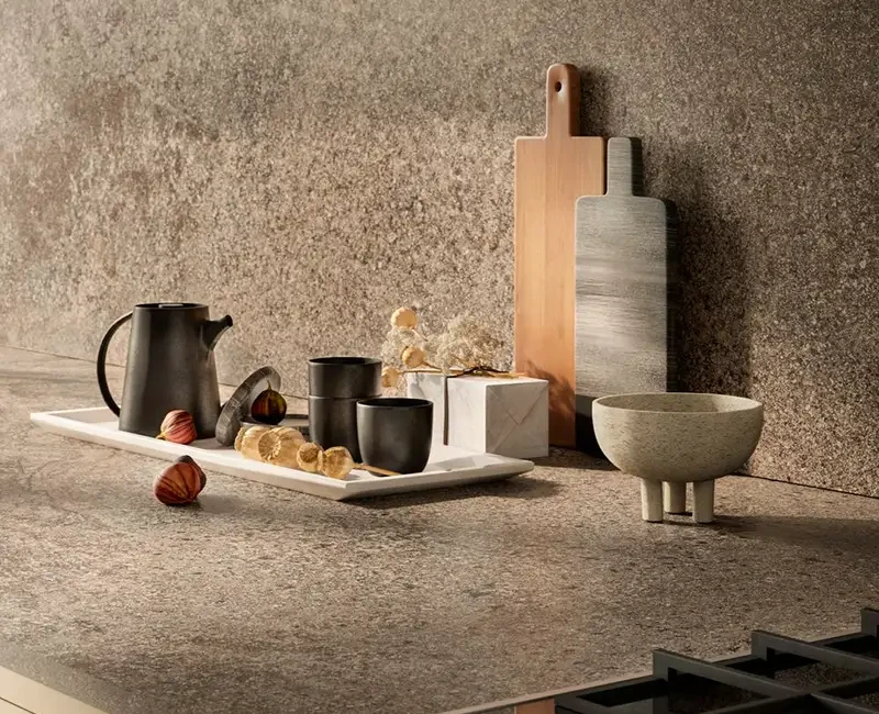 Широкоформатная керамогранитная плита Laminam In-Side Porfido Marrone — фото 4 — MAS — Modern Acrylic Stone