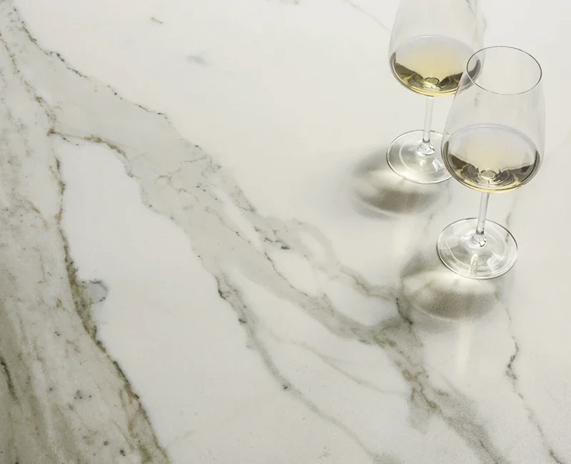 Широкоформатная керамогранитная плита Sapienstone Calacatta — фото 3 — MAS — Modern Acrylic Stone