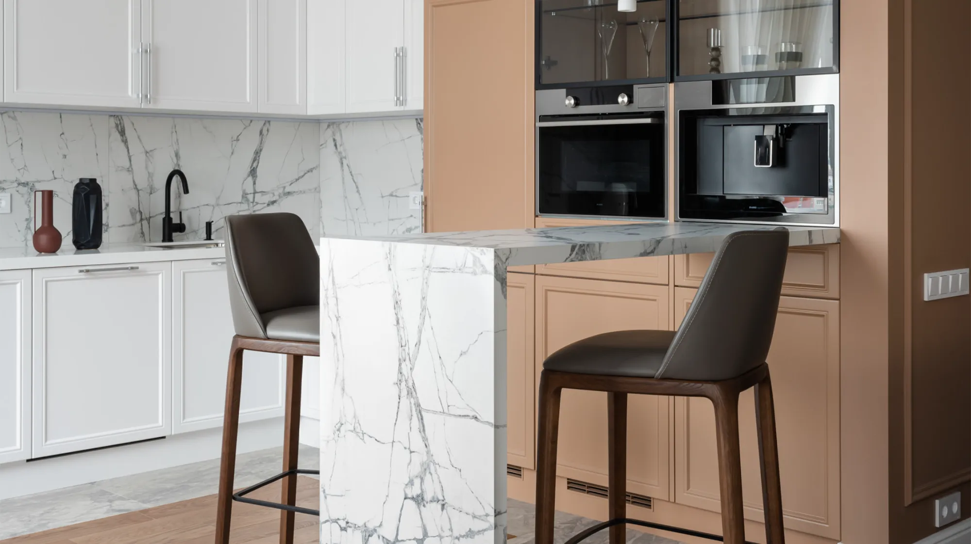 Барна стійка з широкоформатного керамограніту — MAS — Modern Acrylic Stone
