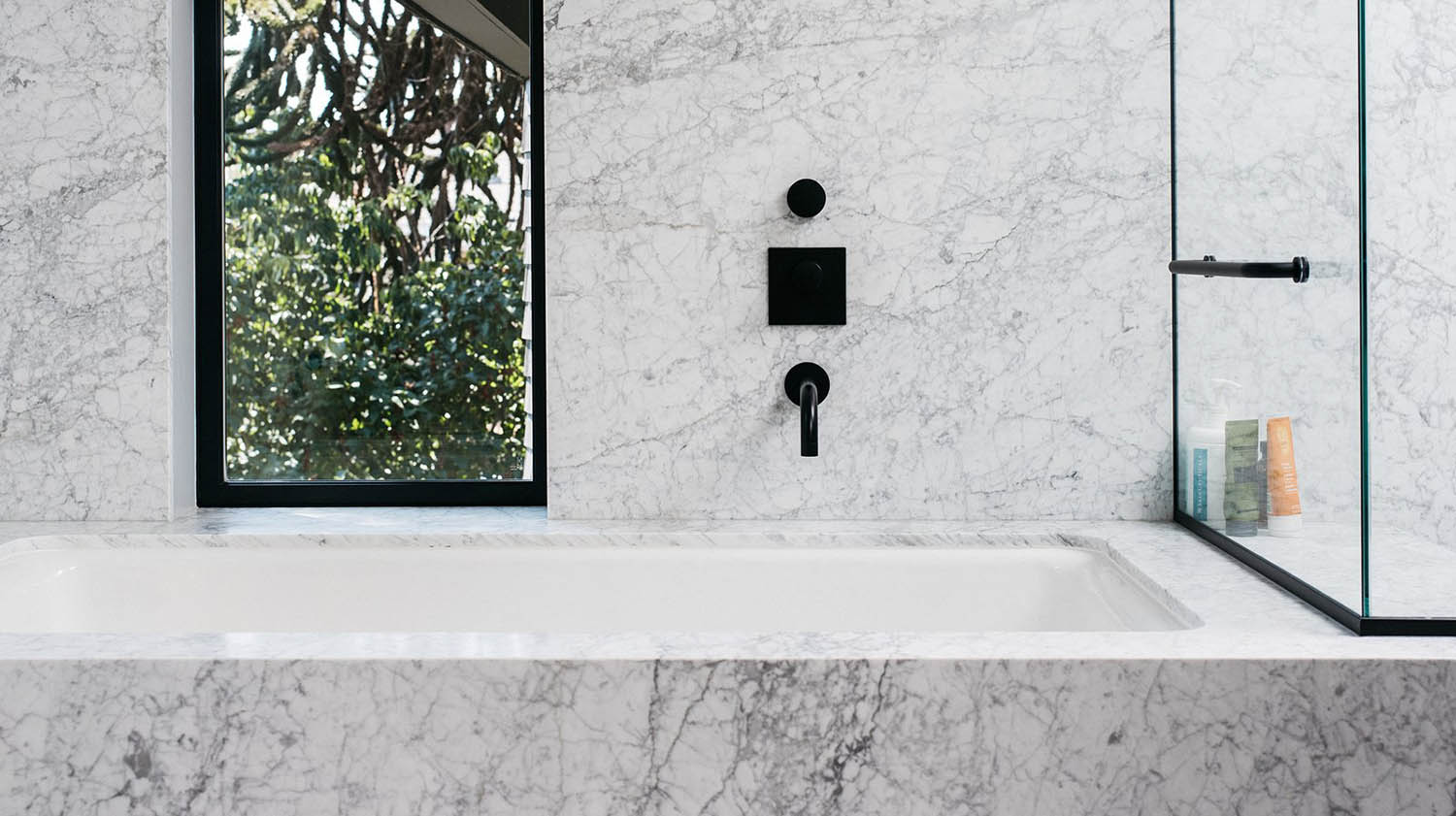 Ванны и облицовка ванн кварцевым камнем — MAS — Modern Acrylic Stone