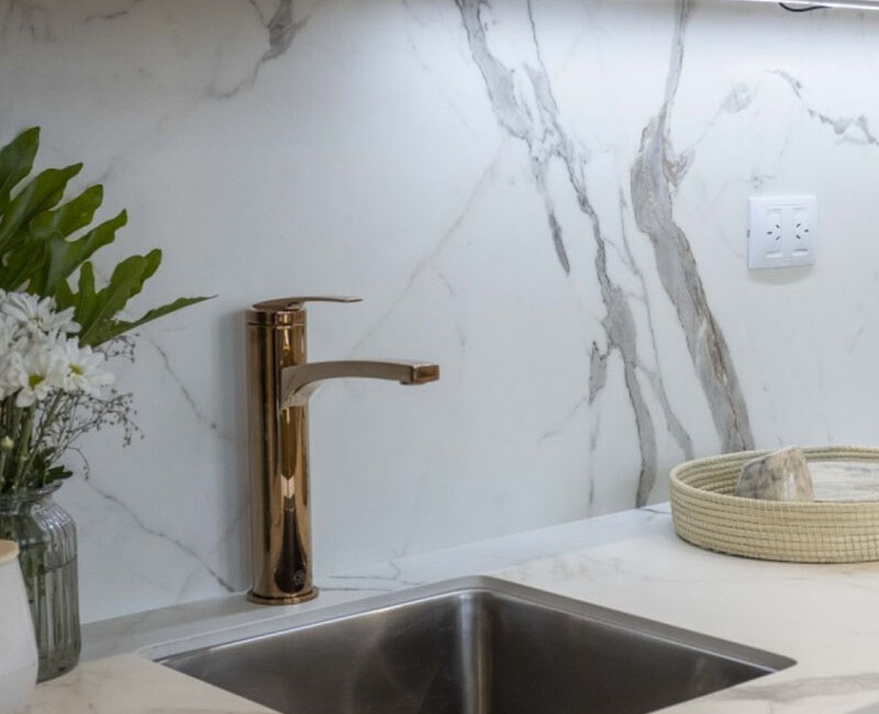 Широкоформатная керамогранитная плита Dekton Daze — фото 5 — MAS — Modern Acrylic Stone