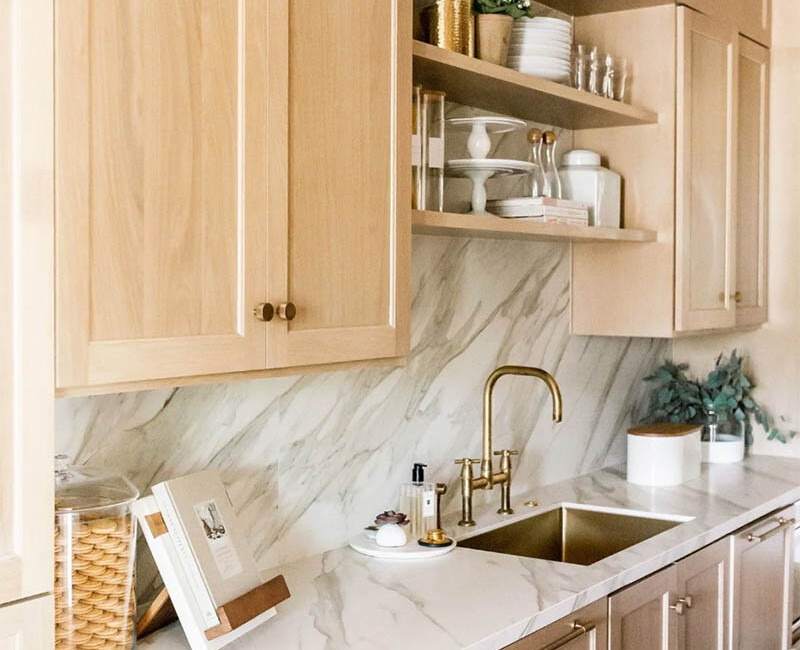 Широкоформатная керамогранитная плита Neolith Calacatta Gold CG01/CG01R — фото 4 — MAS — Modern Acrylic Stone
