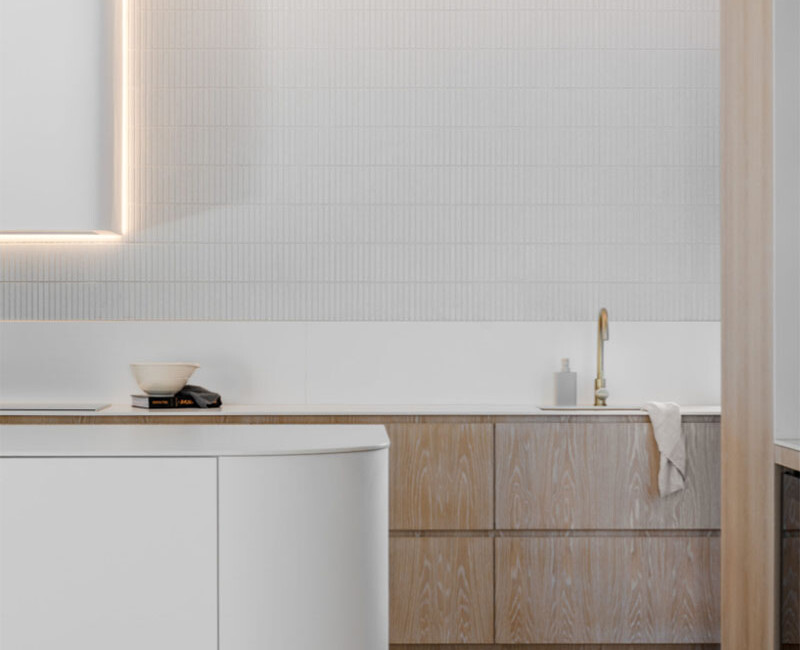 Широкоформатная керамогранитная плита Neolith Colorfeel Just White — фото 4 — MAS — Modern Acrylic Stone