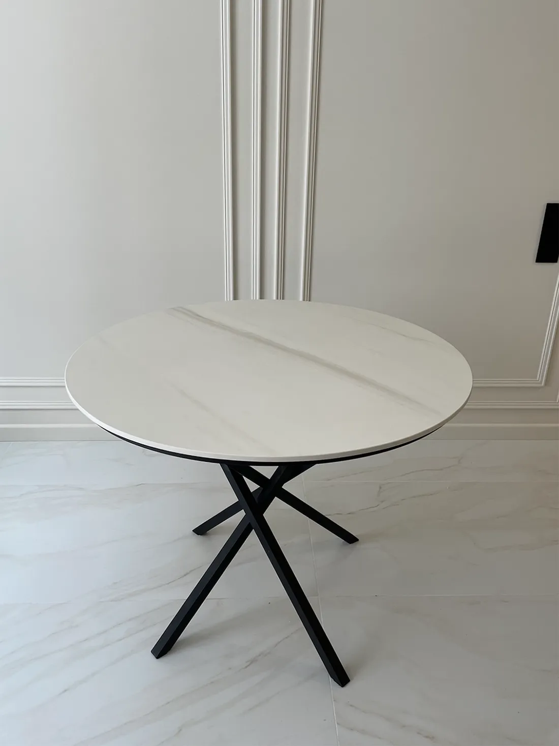 Кофейный столик с керамогранитной столешницей Laminam I Naturali Marmi Bianco Lasa — фото 2 — MAS — Modern Acrylic Stone