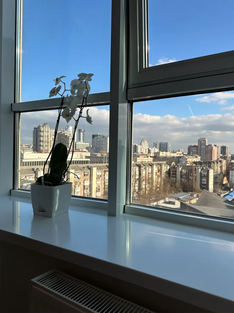 Підвіконня з акрилового каменю Grandex P-104 Pure White — фото 6 — MAS — Modern Acrylic Stone