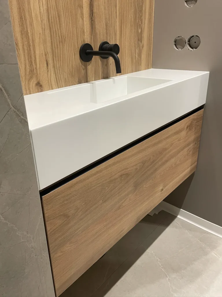 Стільниця з прямокутною раковиною Grandex P-104 Pure White — фото 5 — MAS — Modern Acrylic Stone