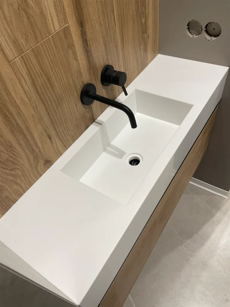Стільниця з прямокутною раковиною Grandex P-104 Pure White — фото 6 — MAS — Modern Acrylic Stone