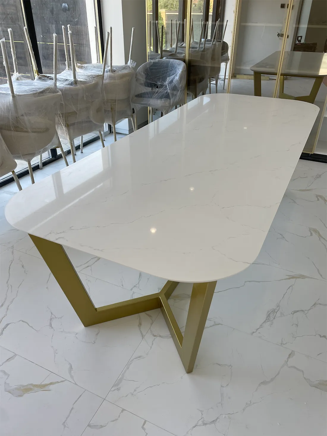 Столешница для стола из кварца Atem Venatino White 1117 — фото 2 — MAS — Modern Acrylic Stone