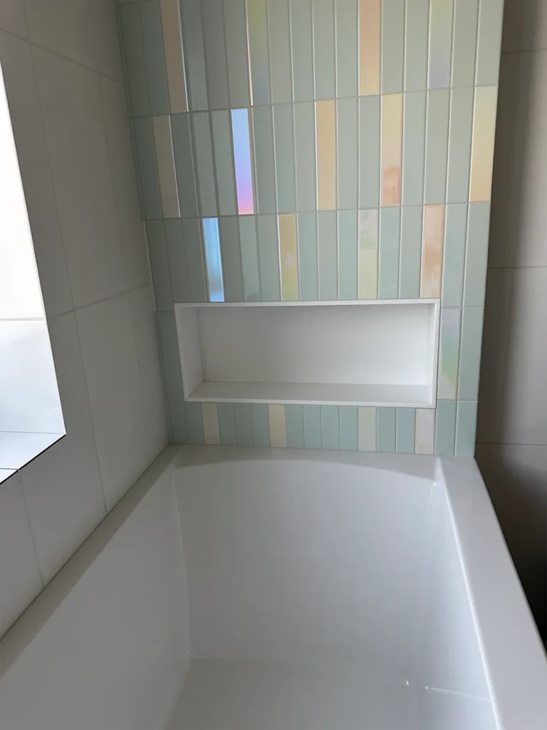 Ниши для ванной комнаты из акрилового камня Hanex T-021 Pure Arctic — фото 2 — MAS — Modern Acrylic Stone