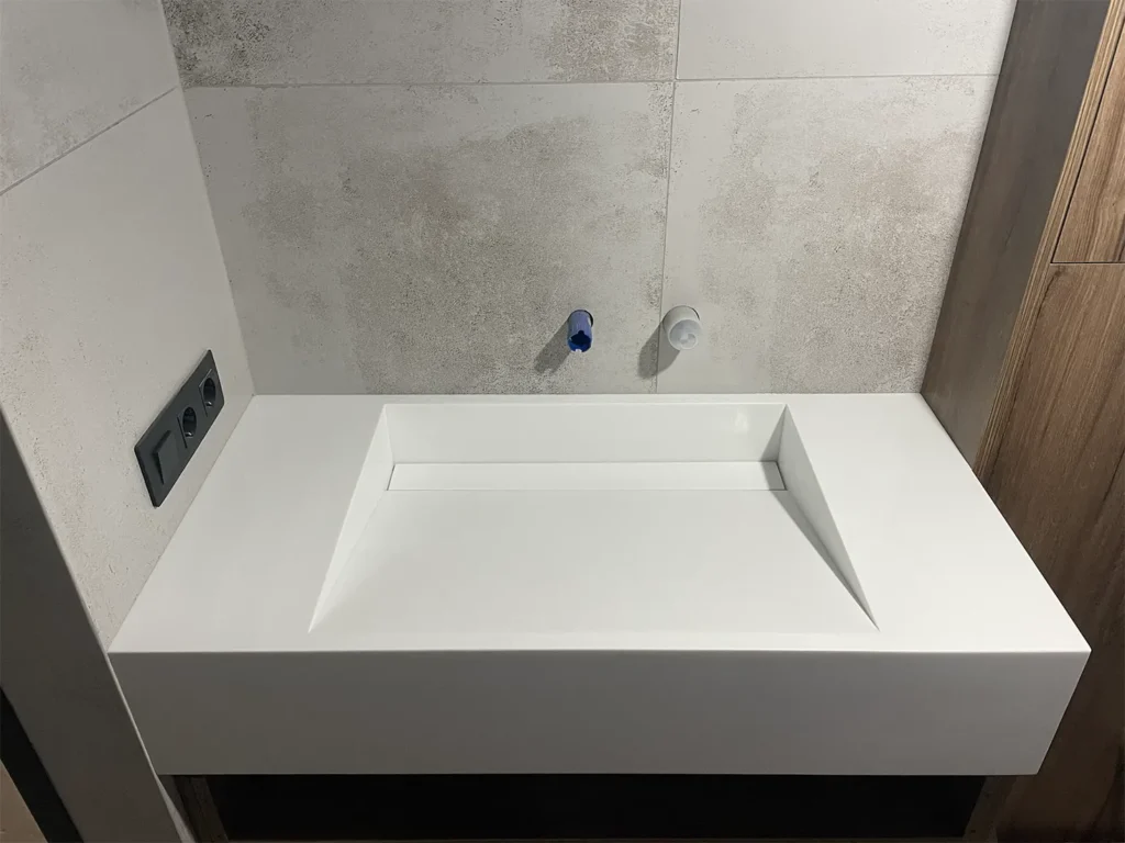 Умывальник со скрытым сливом из акрилового камня Grandex P-104 Pure White — фото 1 — MAS — Modern Acrylic Stone