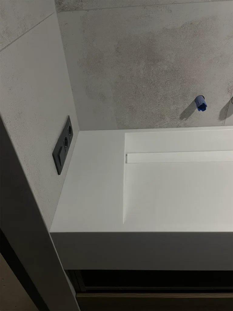 Умывальник со скрытым сливом из акрилового камня Grandex P-104 Pure White — фото 4 — MAS — Modern Acrylic Stone