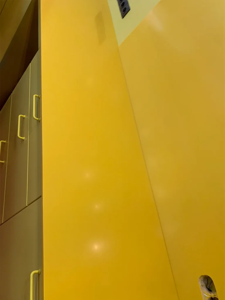 Стільниця для барної стійки та фартух з акрилового каменю Grandex P-198 Mango — фото 5 — MAS — Modern Acrylic Stone