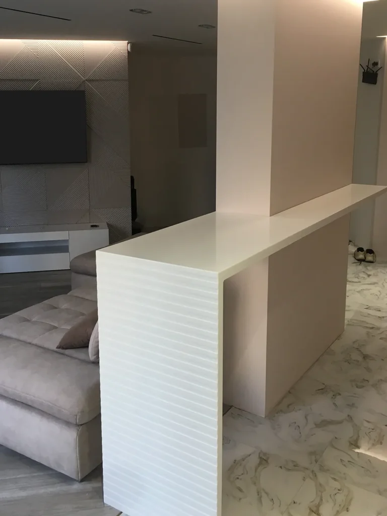 Барная стойка из акрилового камня Grandex P-104 Pure White — фото 3 — MAS — Modern Acrylic Stone