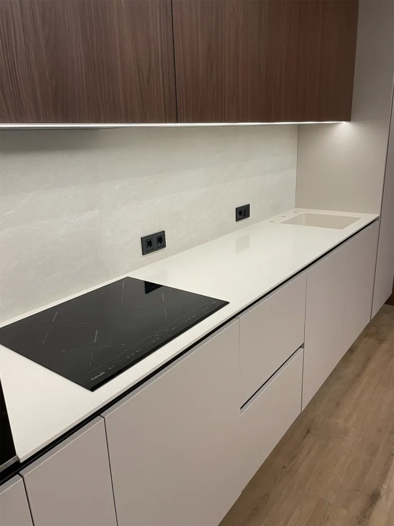 Кухонная столешница с интегрированной мойкой из акрила Grandex S-209 Light Sand — фото 2 — MAS — Modern Acrylic Stone