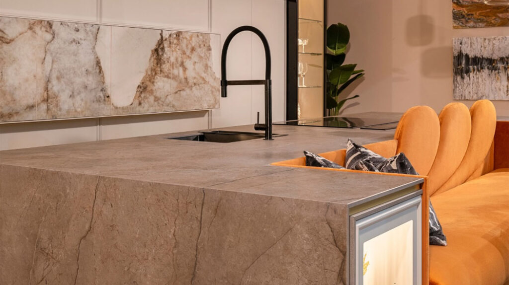 Кухонный остров из широкоформатного керамогранита — MAS — Modern Acrylic Stone