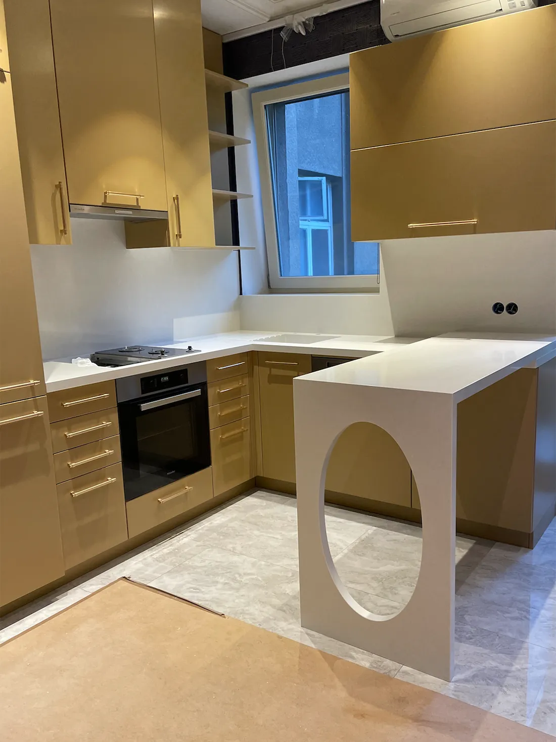 Столешница, фартук, мойка и барная стойка из кварца Vicostone BQ2088 Onyx White — фото 1 — MAS — Modern Acrylic Stone