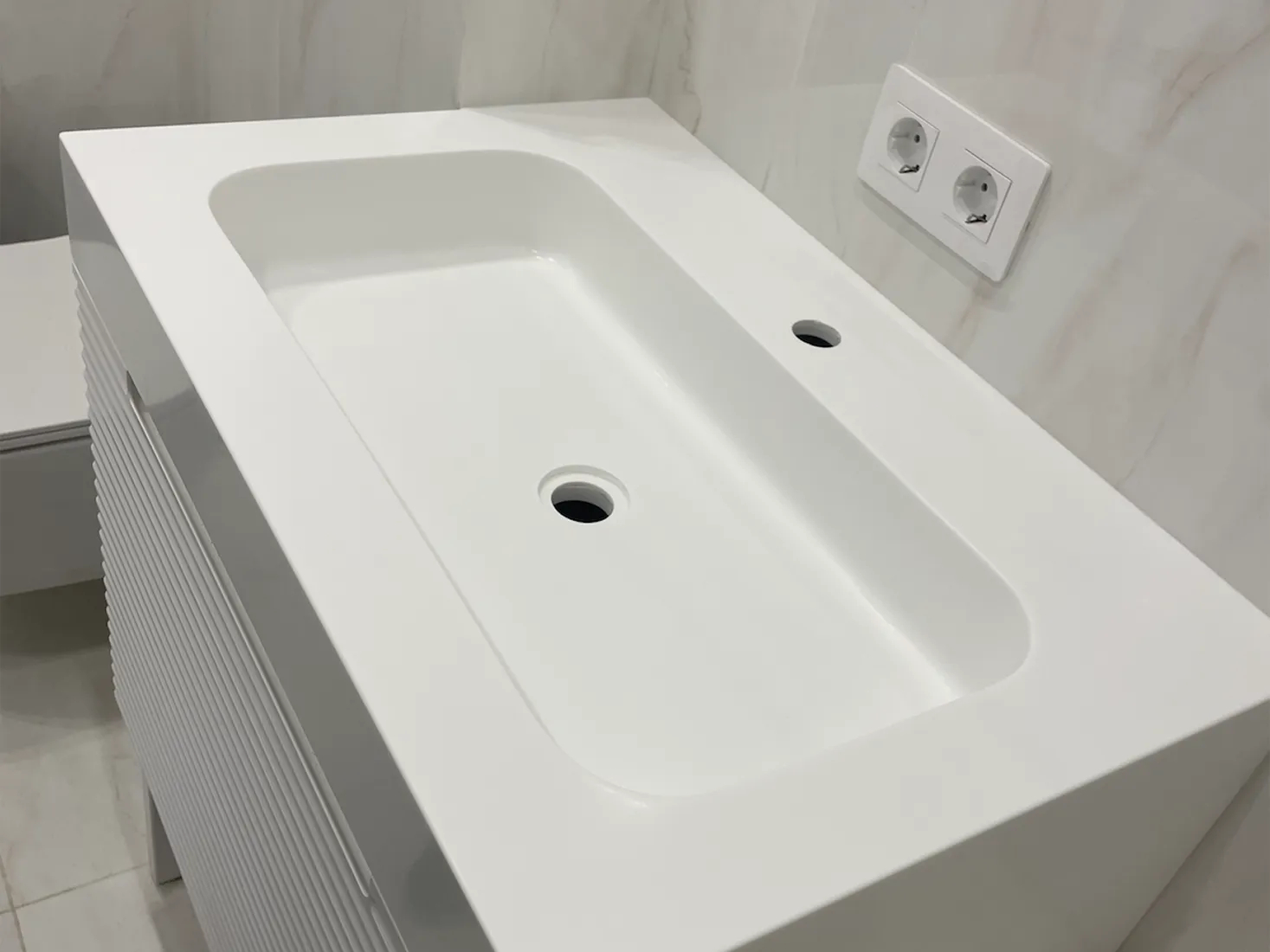 Столешница с раковиной из акрила Grandex P-104 Pure White — фото 2 — MAS — Modern Acrylic Stone