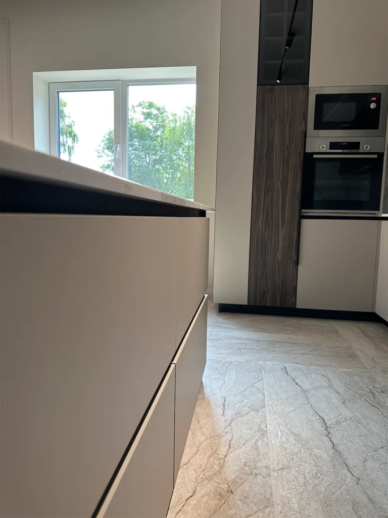 Столешница, фартук и остров с опорой из кварцевого камня Avant Quartz 7500 Калакатта Аррас — фото 8 — MAS — Modern Acrylic Stone