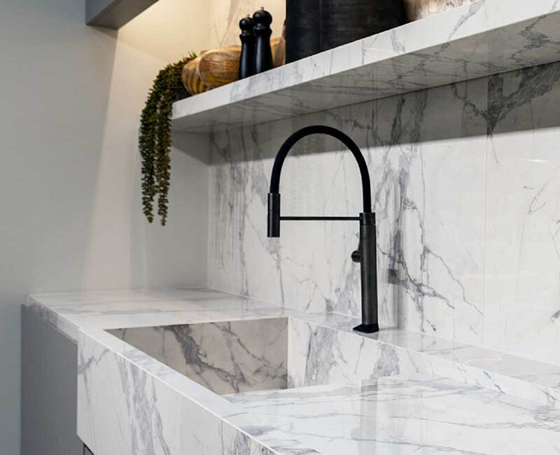 Широкоформатна керамогранітна плита Florim Marble White — фото 3 — MAS — Modern Acrylic Stone