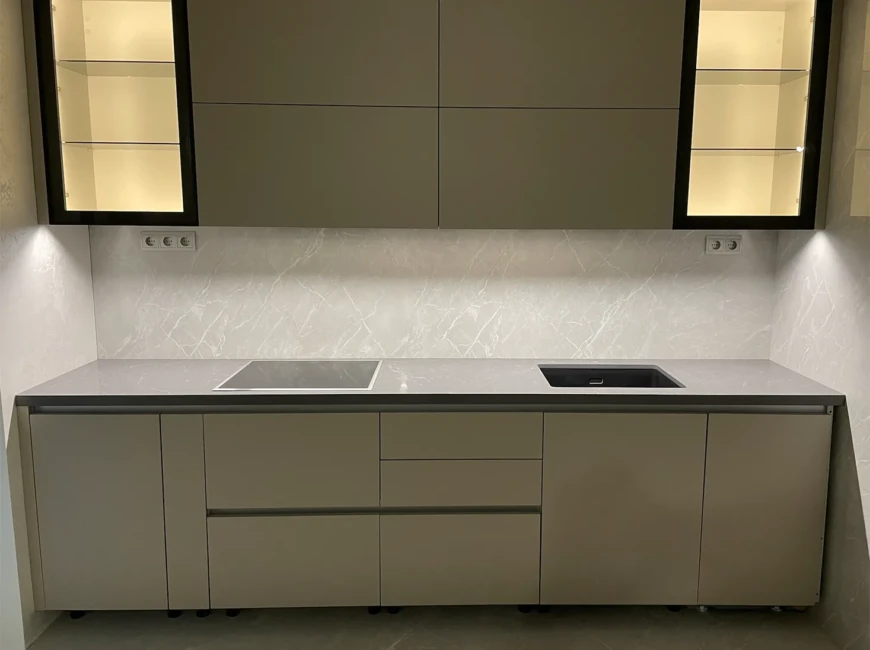 Кухонная столешница из кварца Atem Statuario Grey 1105 — фото 1 — MAS — Modern Acrylic Stone