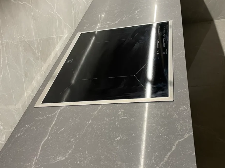 Кухонная столешница из кварца Atem Statuario Grey 1105 — фото 5 — MAS — Modern Acrylic Stone