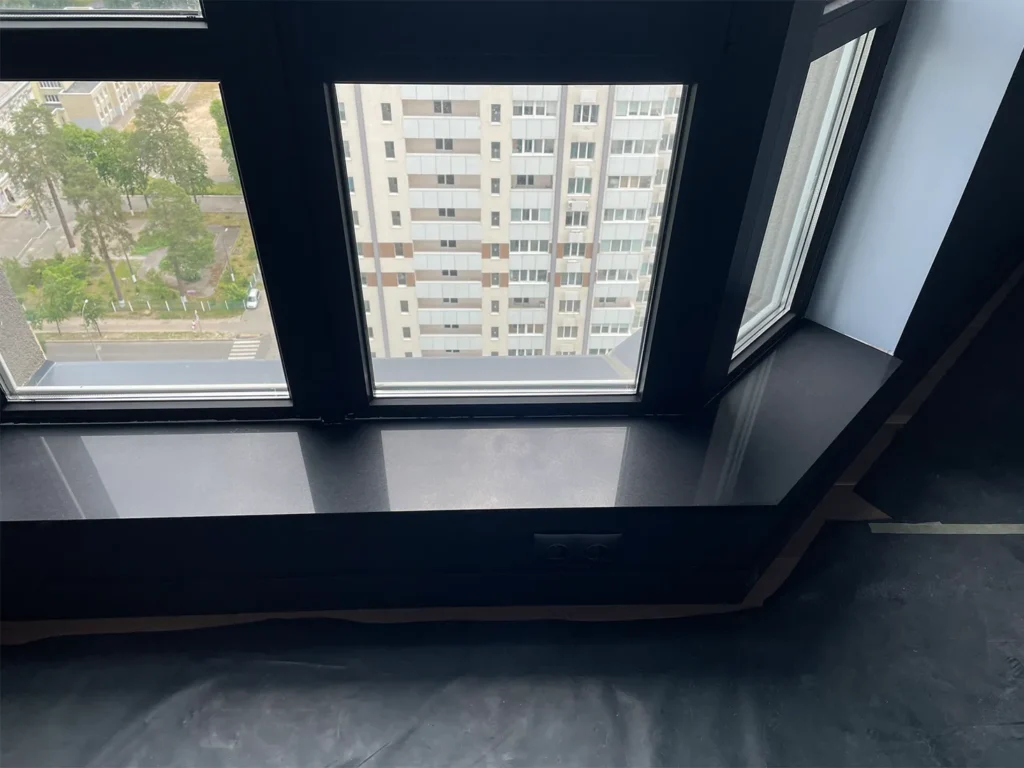 Підвіконня з кварцового агломерату Atem Antracita 1119 — фото 3 — MAS — Modern Acrylic Stone