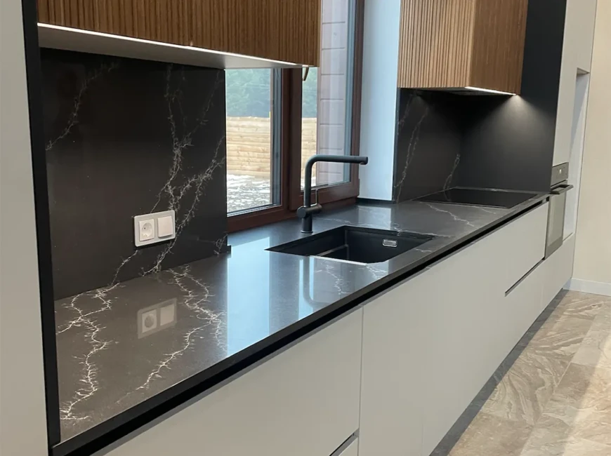 Стільниця та фартух з кварцового агломерату Atem Calacatta Elegance 1119 — фото 3 — MAS — Modern Acrylic Stone