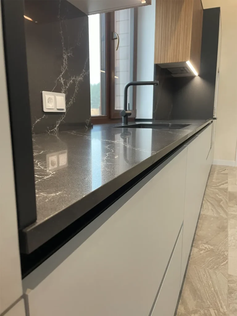 Стільниця та фартух з кварцового агломерату Atem Calacatta Elegance 1119 — фото 4 — MAS — Modern Acrylic Stone