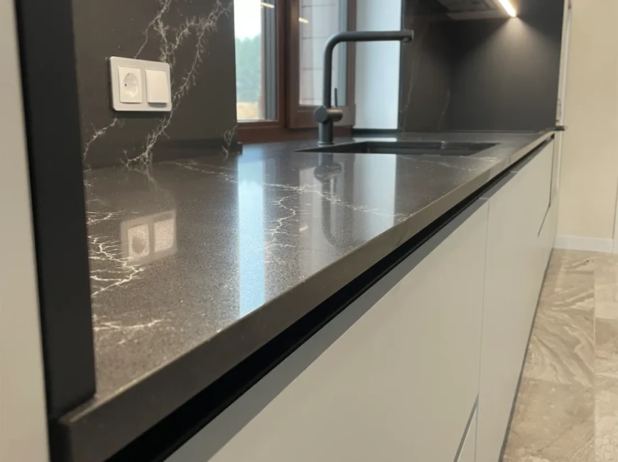 Стільниця та фартух з кварцового агломерату Atem Calacatta Elegance 1119 — фото 4 — MAS — Modern Acrylic Stone