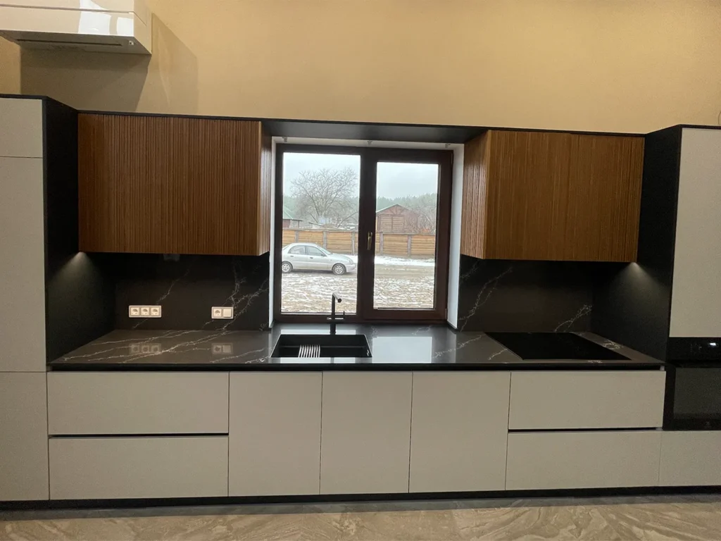 Столешница и фартук из кварцевого агломерата Atem Calacatta Elegance 1119 — фото 6 — MAS — Modern Acrylic Stone