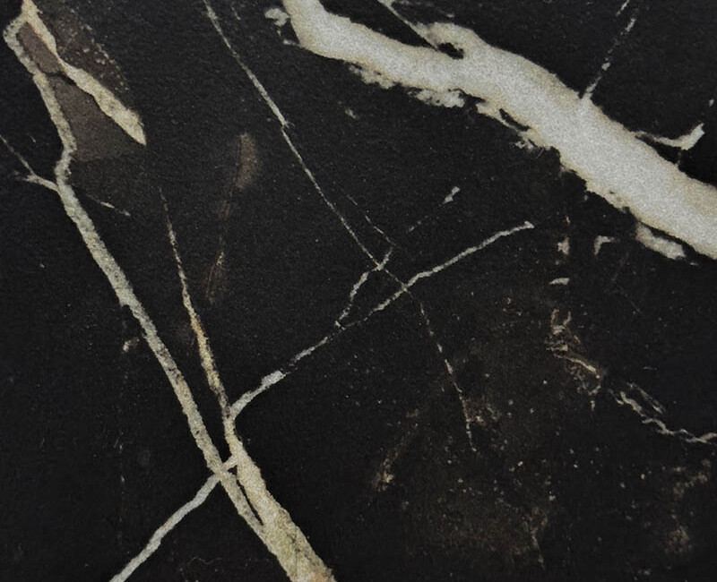 Широкоформатная керамогранитная плита Marazzi Grande Marble Look Calacatta Black — фото 1 — MAS — Modern Acrylic Stone