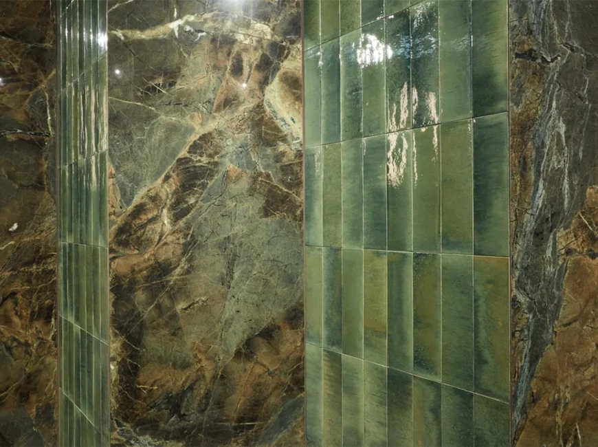 Широкоформатна керамогранітна плита Marazzi Grande Marble Look Verde Borgogna — фото 4 — MAS — Modern Acrylic Stone