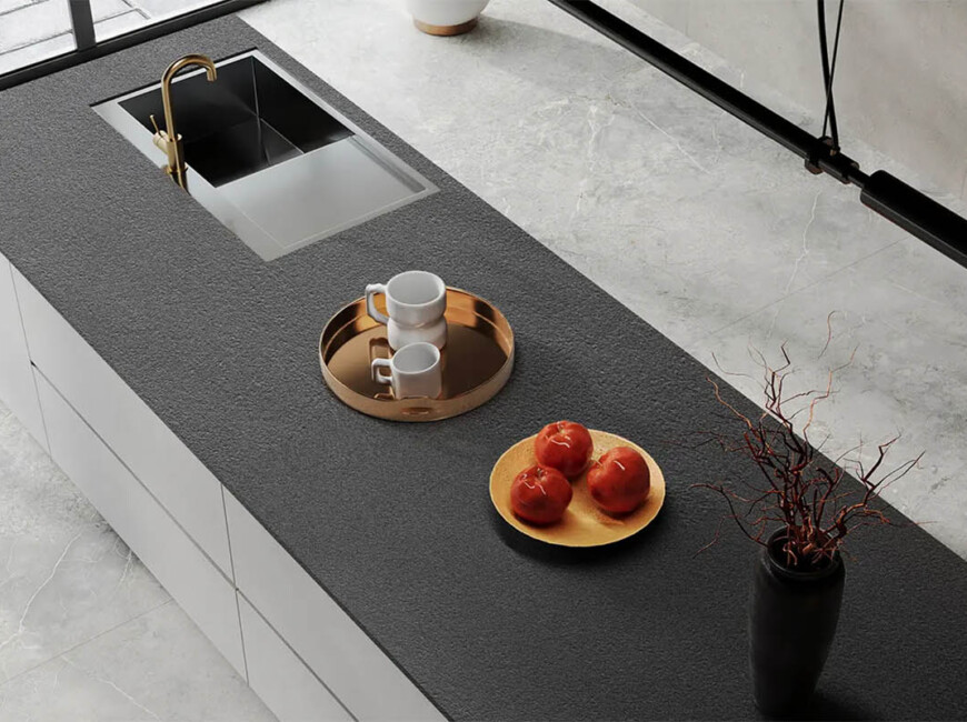 Широкоформатная керамогранитная плита Keralini Absolute Grey Fullbody — фото 3 — MAS — Modern Acrylic Stone