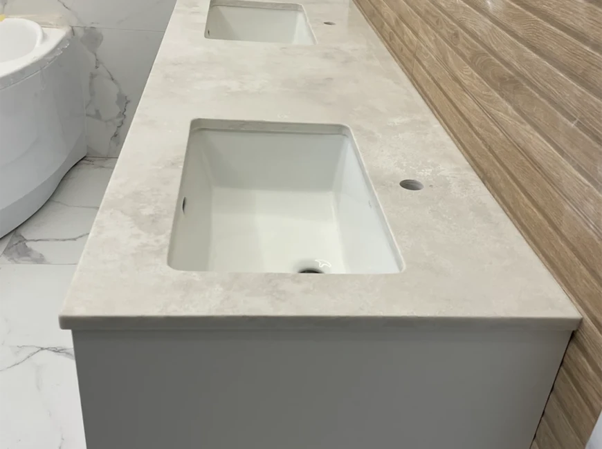 Стільниця у ванну кімнату з кварцу Avant Quartz 8100 Мулен — фото 1 — MAS — Modern Acrylic Stone