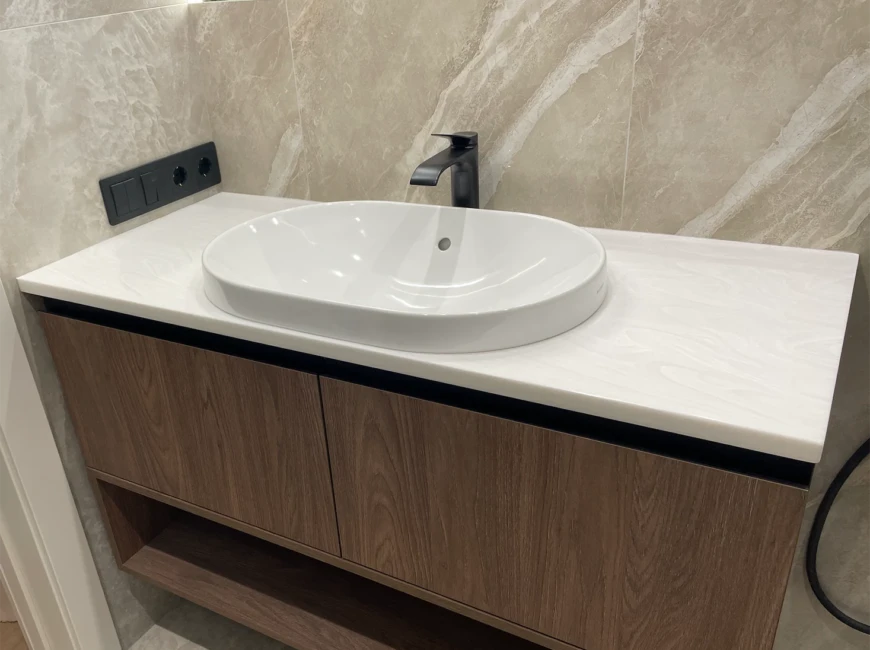 Столешница в санузел из акрилового камня Grandex M-707 Noble Pearl B — фото 3 — MAS — Modern Acrylic Stone