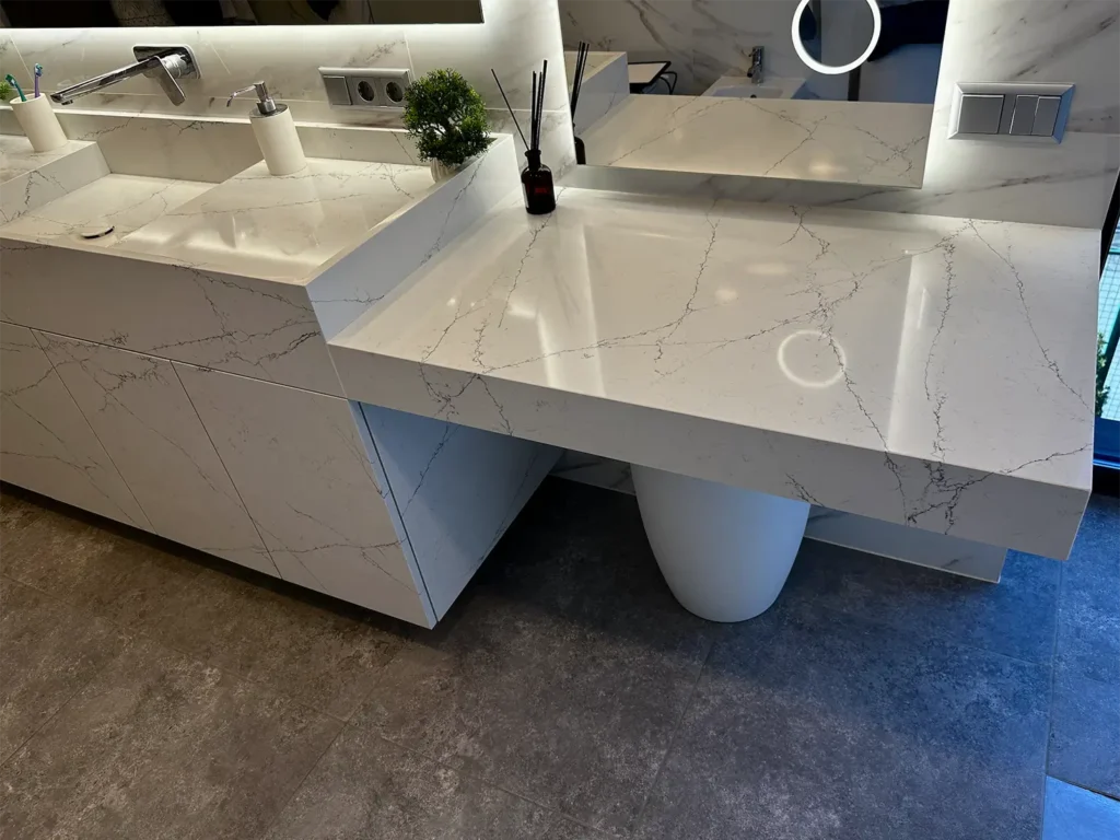 Умывальник с тумбой и туалетный столик из кварца Quartzforms Planet Neptune 2025 — фото 7 — MAS — Modern Acrylic Stone